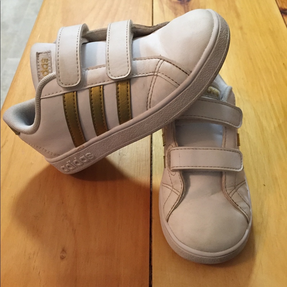 Adidas Toddler Baseline Rose Gold Size 10